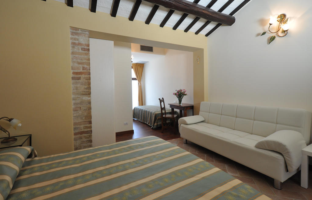 Residenza Scorcio Sul Mare Otel Porto San Giorgio Dış mekan fotoğraf