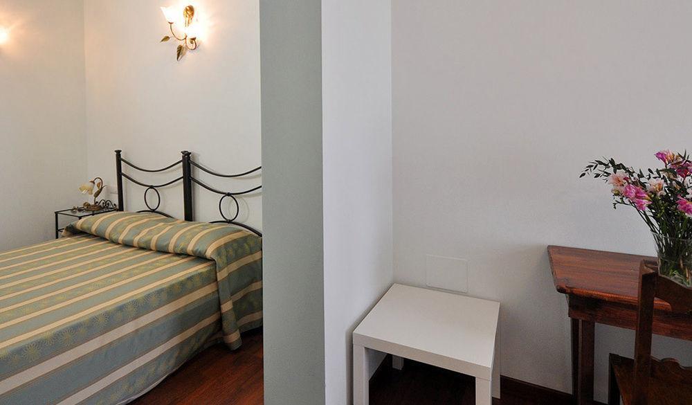 Residenza Scorcio Sul Mare Otel Porto San Giorgio Dış mekan fotoğraf