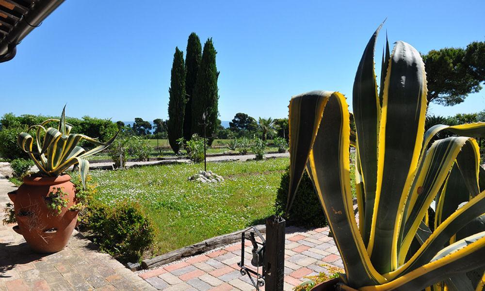 Residenza Scorcio Sul Mare Otel Porto San Giorgio Dış mekan fotoğraf